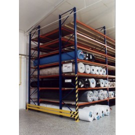 Stockage de rouleaux de moquettes