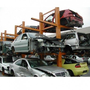 Stockage de voitures sur rayonnage cantilever